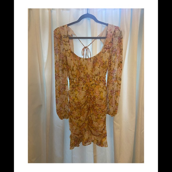 ASTR the label- Smocked Waist Long Sleeve Minidress (S) - Picture 5 of 6